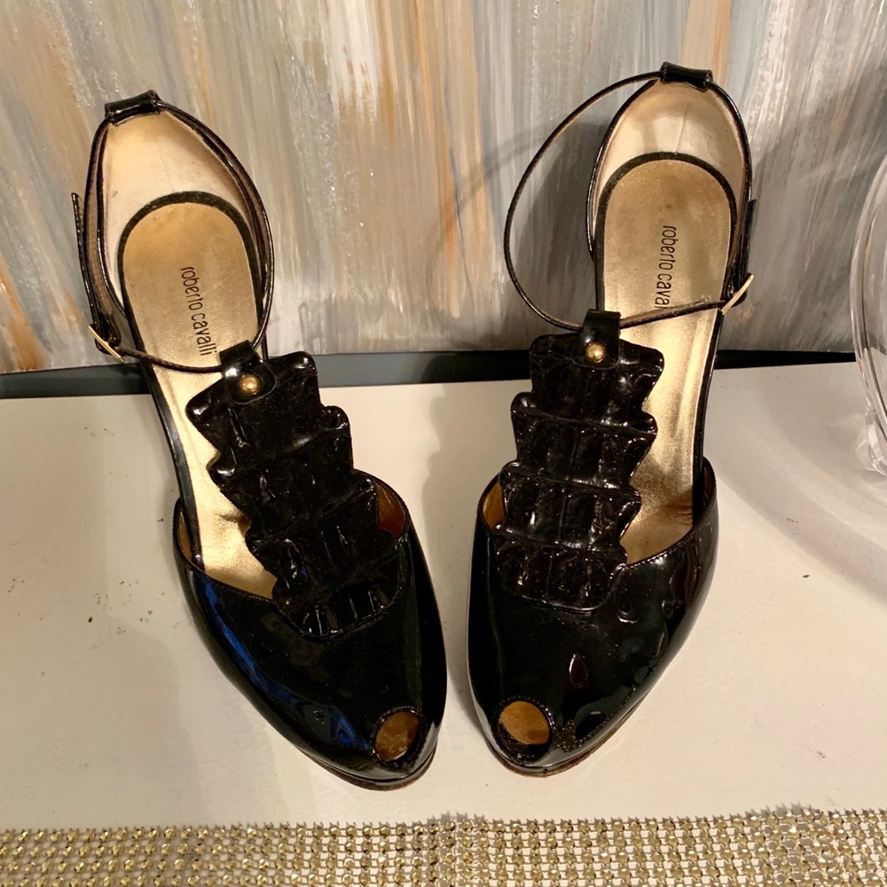 ROBERTO CAVALLI HEELS 👠